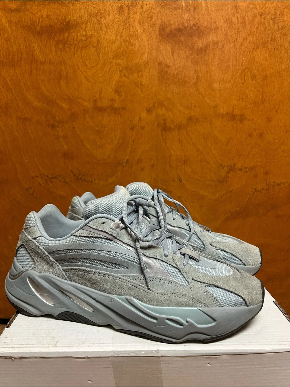 Yeezy Boost 700 V2 Hospital Blue Men’s 12.5